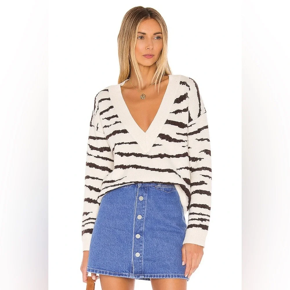 Superdown Zendaya V-Neck Sweater Cream Brown Size S - Picture 2 of 10